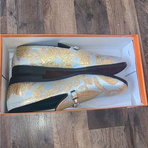 White and Gold dress/prom shoes